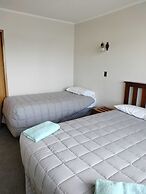 White Horse Inn Restaurant & Motel