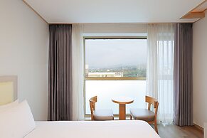 Shin Shin Hotel Jeju City