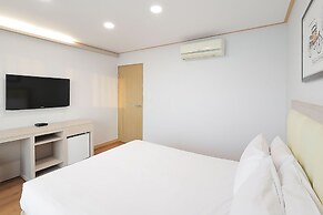 Shin Shin Hotel Jeju City