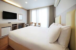 Shin Shin Hotel Jeju City