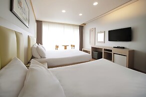 Shin Shin Hotel Jeju City