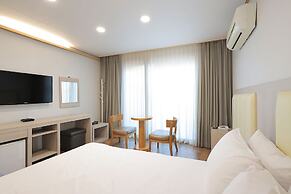 Shin Shin Hotel Jeju City
