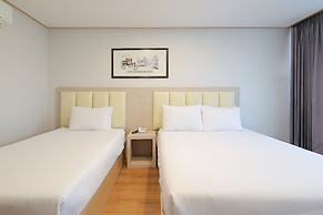 Shin Shin Hotel Jeju City