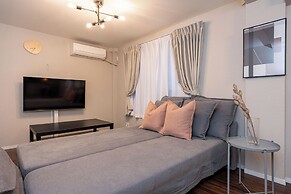 Arita Nipponbashi-nishi