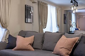 Arita Nipponbashi-nishi