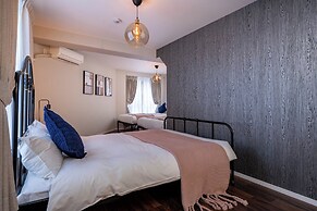 Arita Nipponbashi-nishi