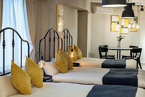 Arita Nipponbashi-nishi