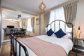 Arita Nipponbashi-nishi