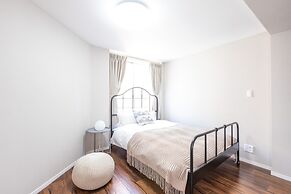 Arita Nipponbashi-nishi