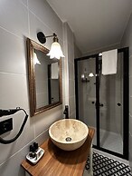 1870 Taş Konak Otel - Sanat Sokağı
