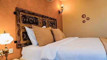 1870 Taş Konak Otel - Sanat Sokağı