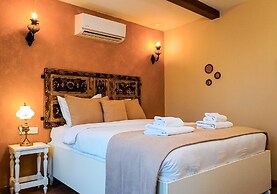 1870 Taş Konak Otel - Sanat Sokağı