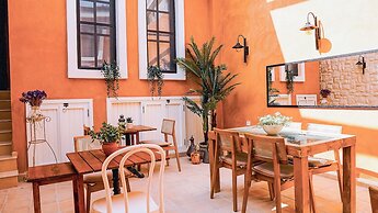 1870 Taş Konak Otel - Sanat Sokağı