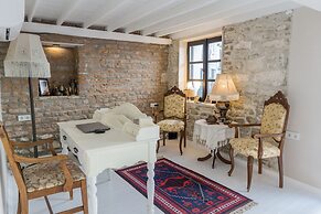 1870 Taş Konak Otel - Sanat Sokağı