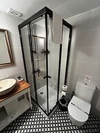 1870 Taş Konak Otel - Sanat Sokağı