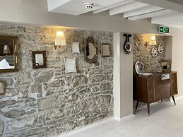 1870 Taş Konak Otel - Sanat Sokağı