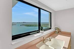 18120 San Carlos Blvd PH5