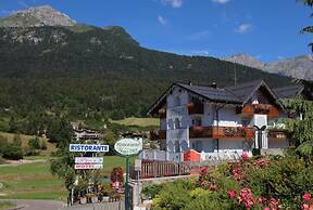 Pier Hotel