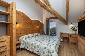 Pier Hotel