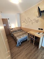 Pier Hotel