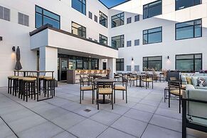 Cambria Hotel Portland Downtown-Old Port