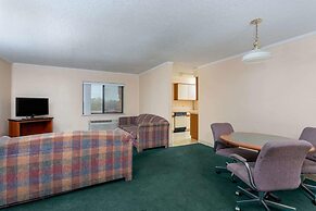 Norwood Inn & Suites Indianapolis