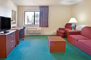Norwood Inn & Suites Indianapolis