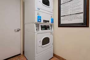 Norwood Inn & Suites Indianapolis