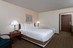 Norwood Inn & Suites Indianapolis