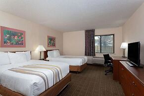 Norwood Inn & Suites Indianapolis