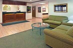 Norwood Inn & Suites Indianapolis