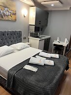 Taxim Sunpera Suites