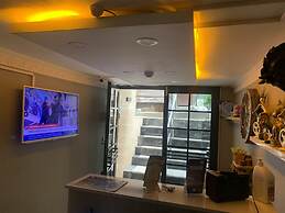 Taxim Sunpera Suites