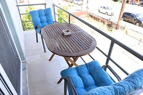 StayBridge Apartments, Mesongi