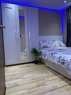 Charming 2-bed Apartment in Kingston Upon Thames