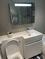 Charming 2-bed Apartment in Kingston Upon Thames