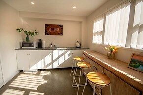 Centrally Located 1 Bedroom Apartment in Auckland