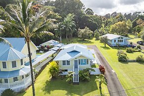 Makani Ea Home 2 Bedroom Home by RedAwning