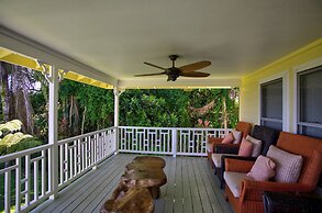 Grand Melemele 3 Bedroom Home by RedAwning