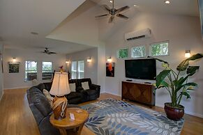 Grand Melemele 3 Bedroom Home by RedAwning