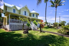 Grand Melemele 3 Bedroom Home by RedAwning