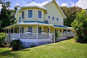 Grand Melemele 3 Bedroom Home by RedAwning