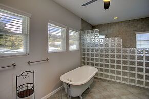 Grand Melemele 3 Bedroom Home by RedAwning