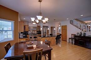 Grand Melemele 3 Bedroom Home by RedAwning