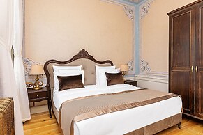 Meroddi Barnathan Hotel