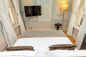 Meroddi Barnathan Hotel