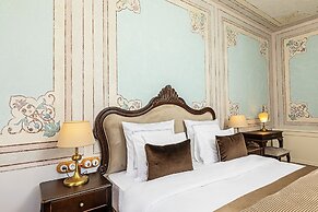 Meroddi Barnathan Hotel