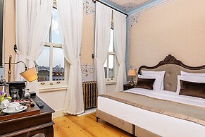 Meroddi Barnathan Hotel