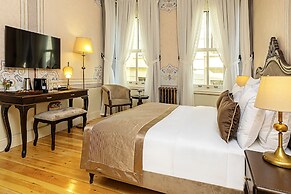 Meroddi Barnathan Hotel