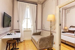 Meroddi Barnathan Hotel